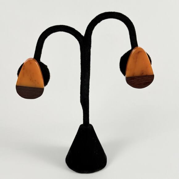 Rare Bakelite Wood Clip On Earrings 1940s Butterscotch Catalin Mid Century VTG - Picture 2 of 8